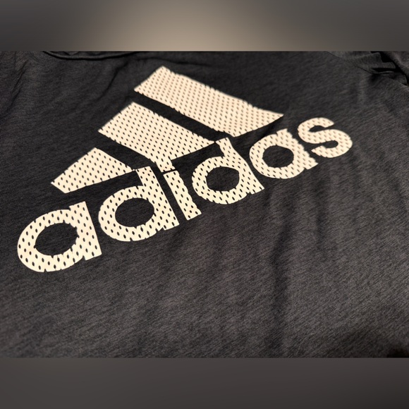 (YL) ADIDAS LONG SLEEVE DARK GRAY-BLACK STRETCH SHIRT - Picture 3 of 4